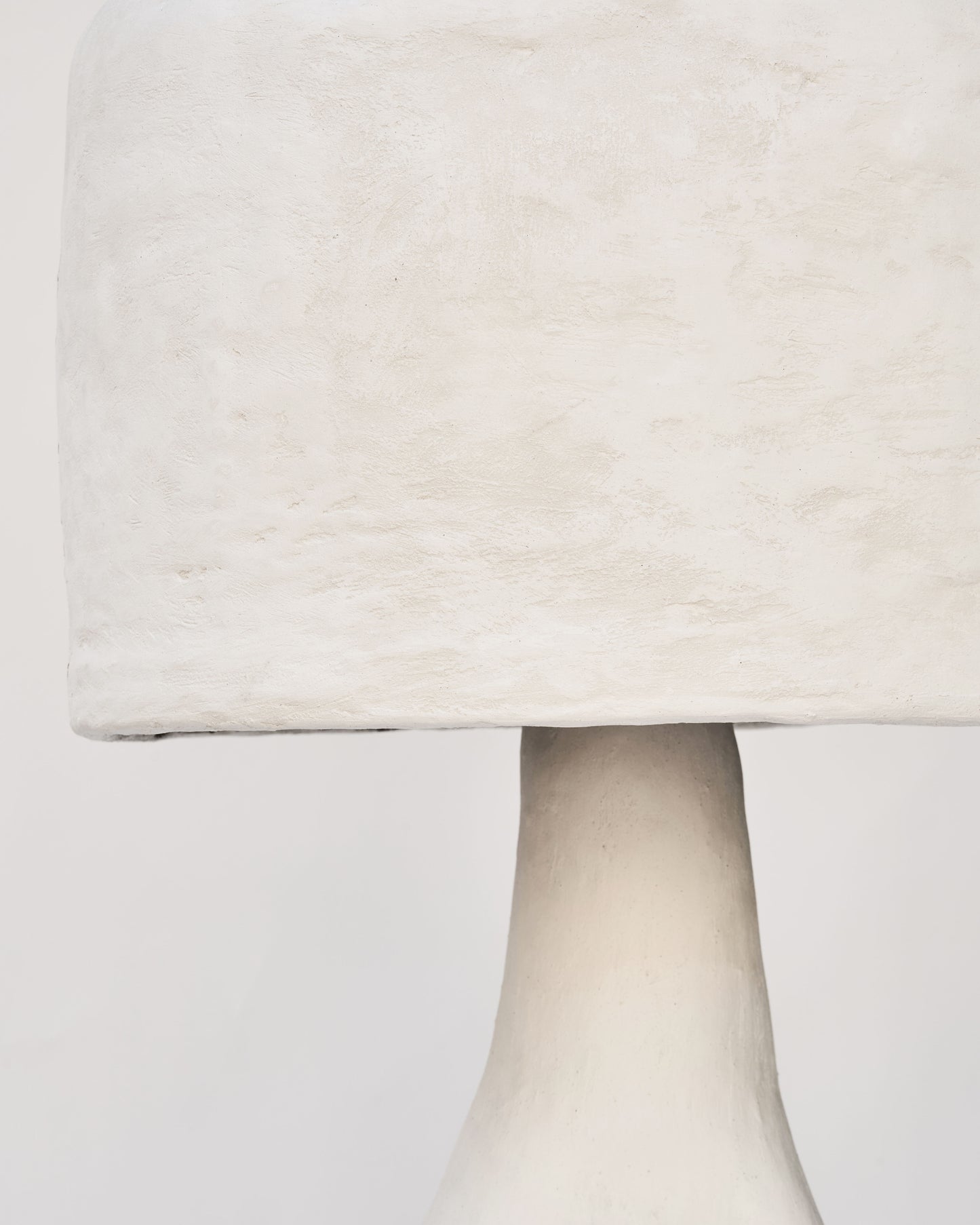 FLOOR LAMP 01