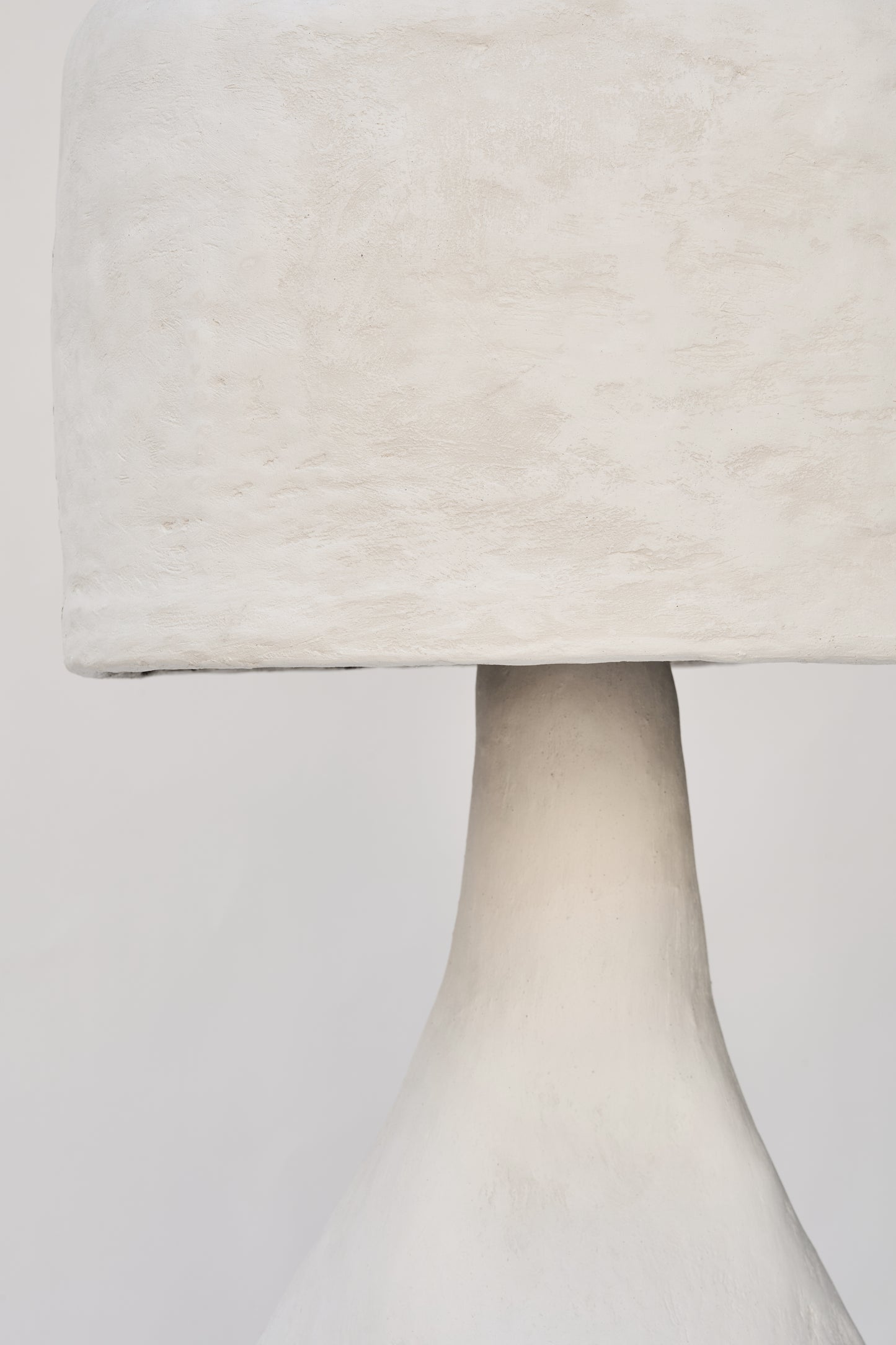 FLOOR LAMP 02