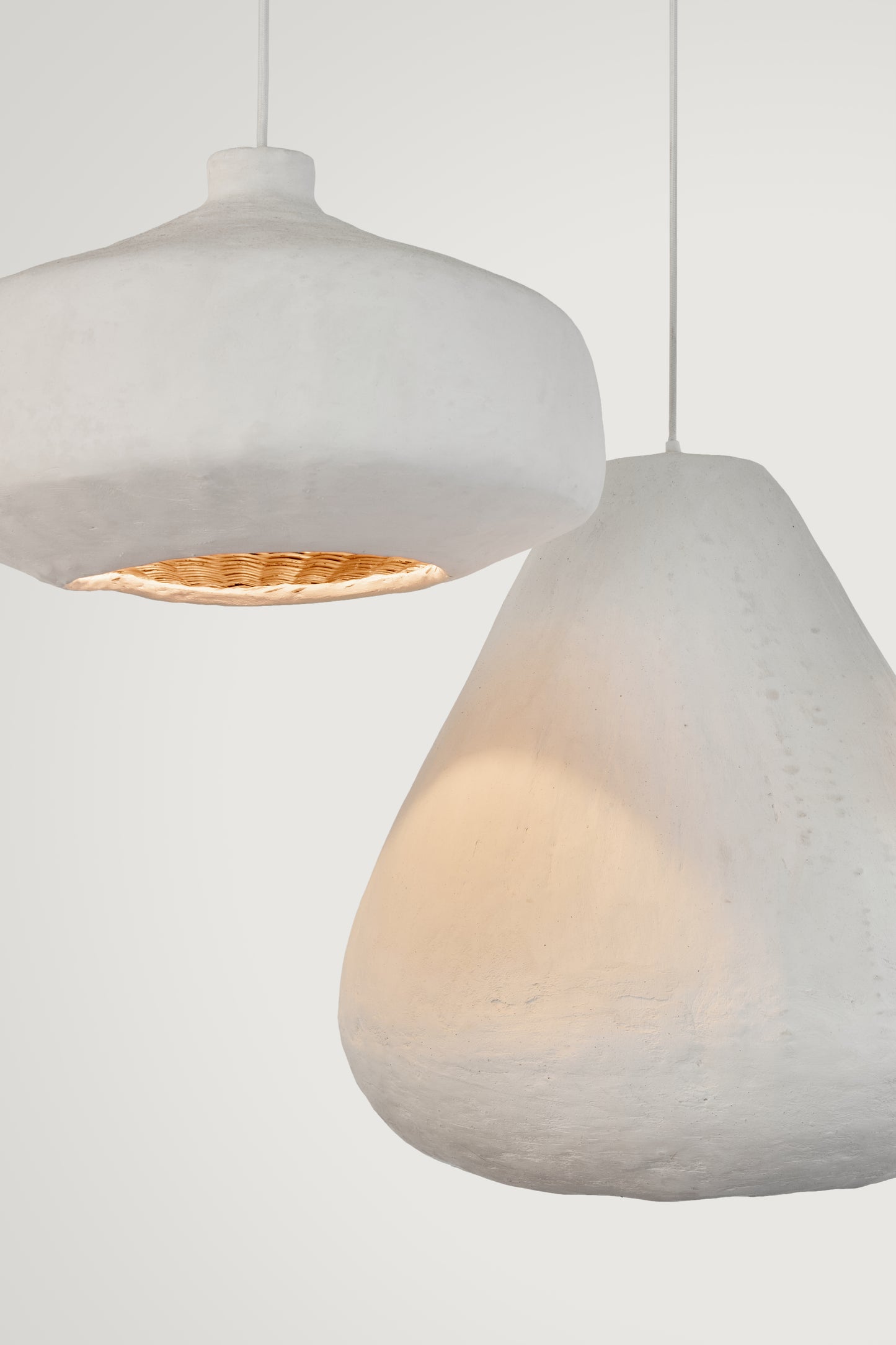VINE & WHITE. LAMP 02
